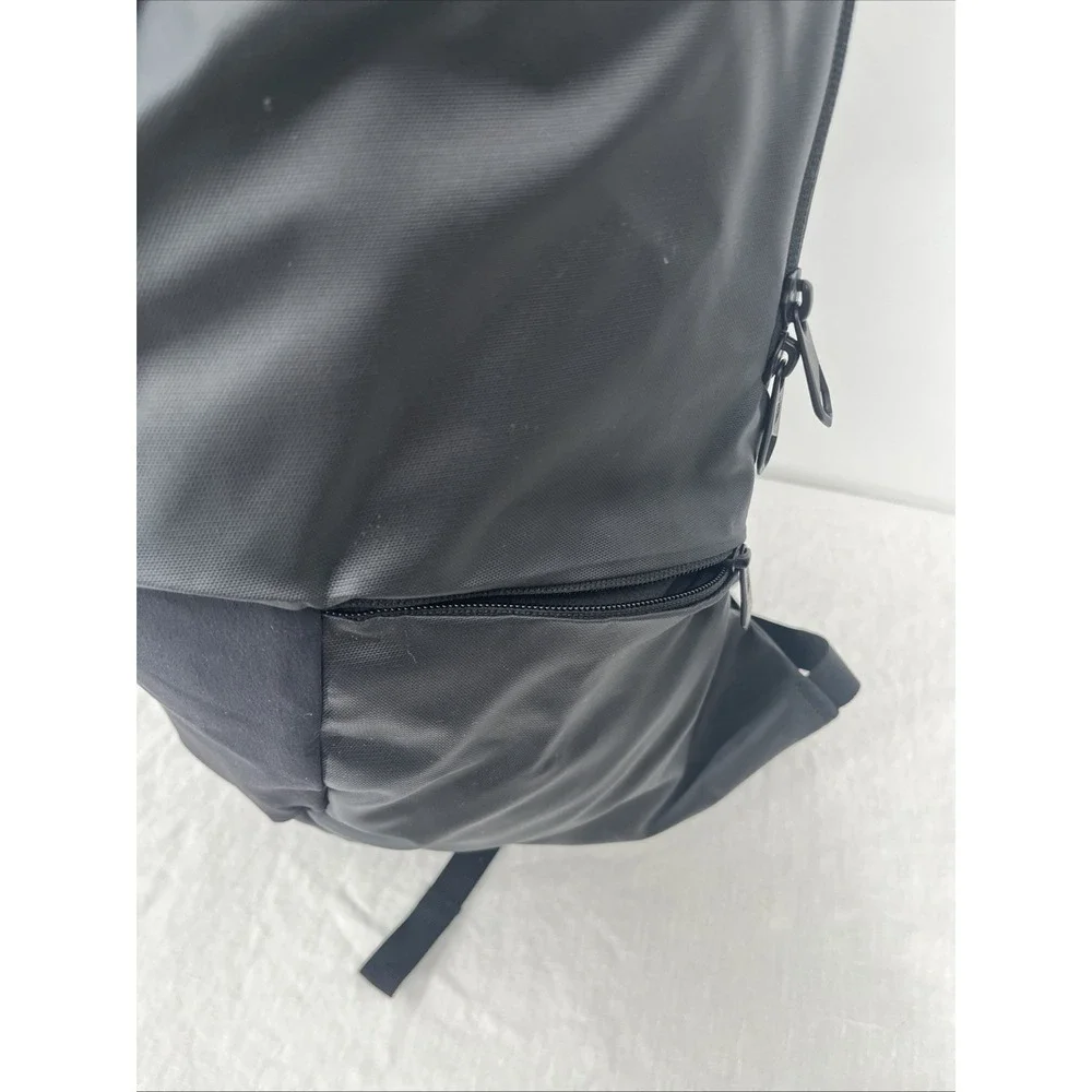 The North Face Unisex Black Aurora Backpack 22L Commuter Weather Resistant